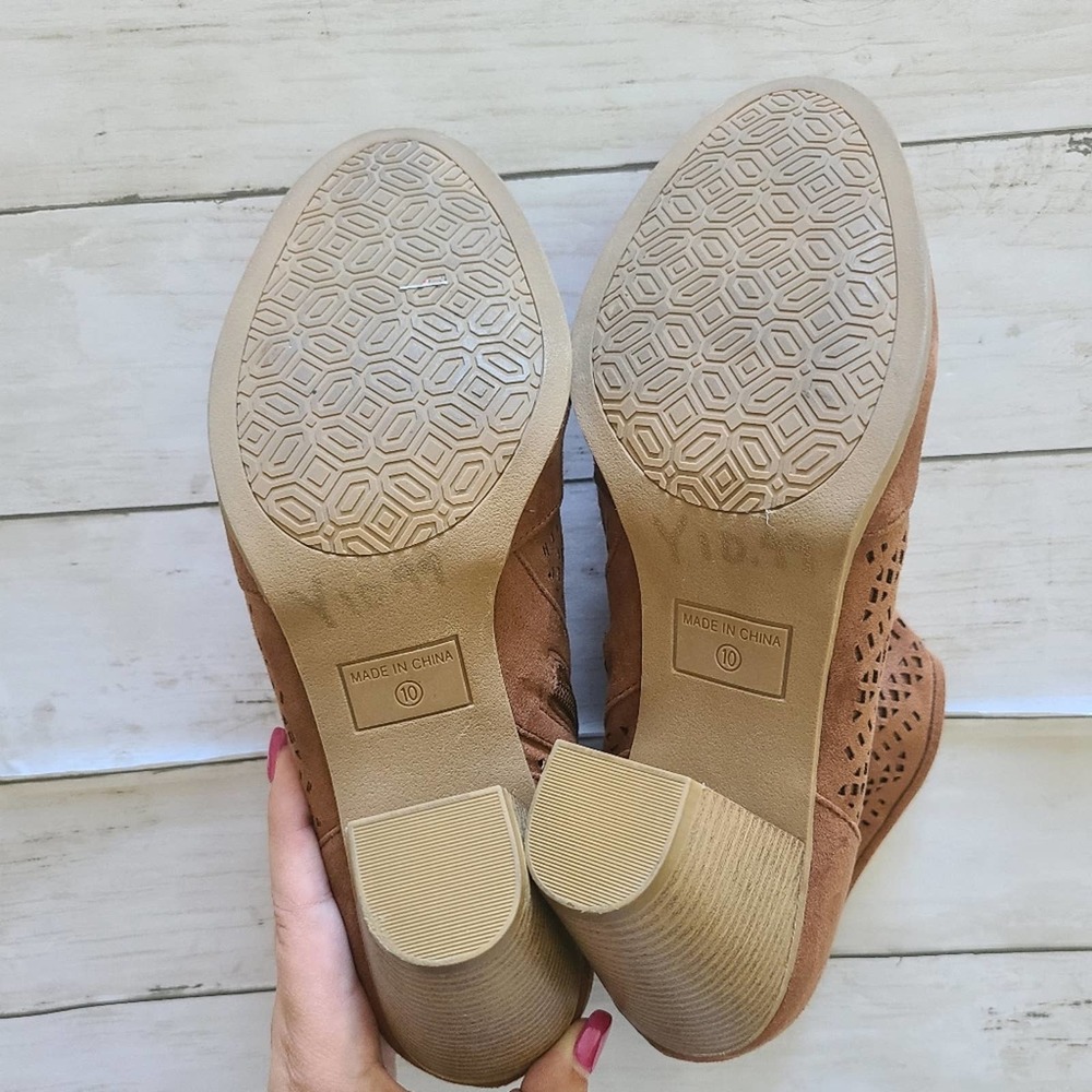 American Rag Ariane Rustic Booties - Picture 7 of 8